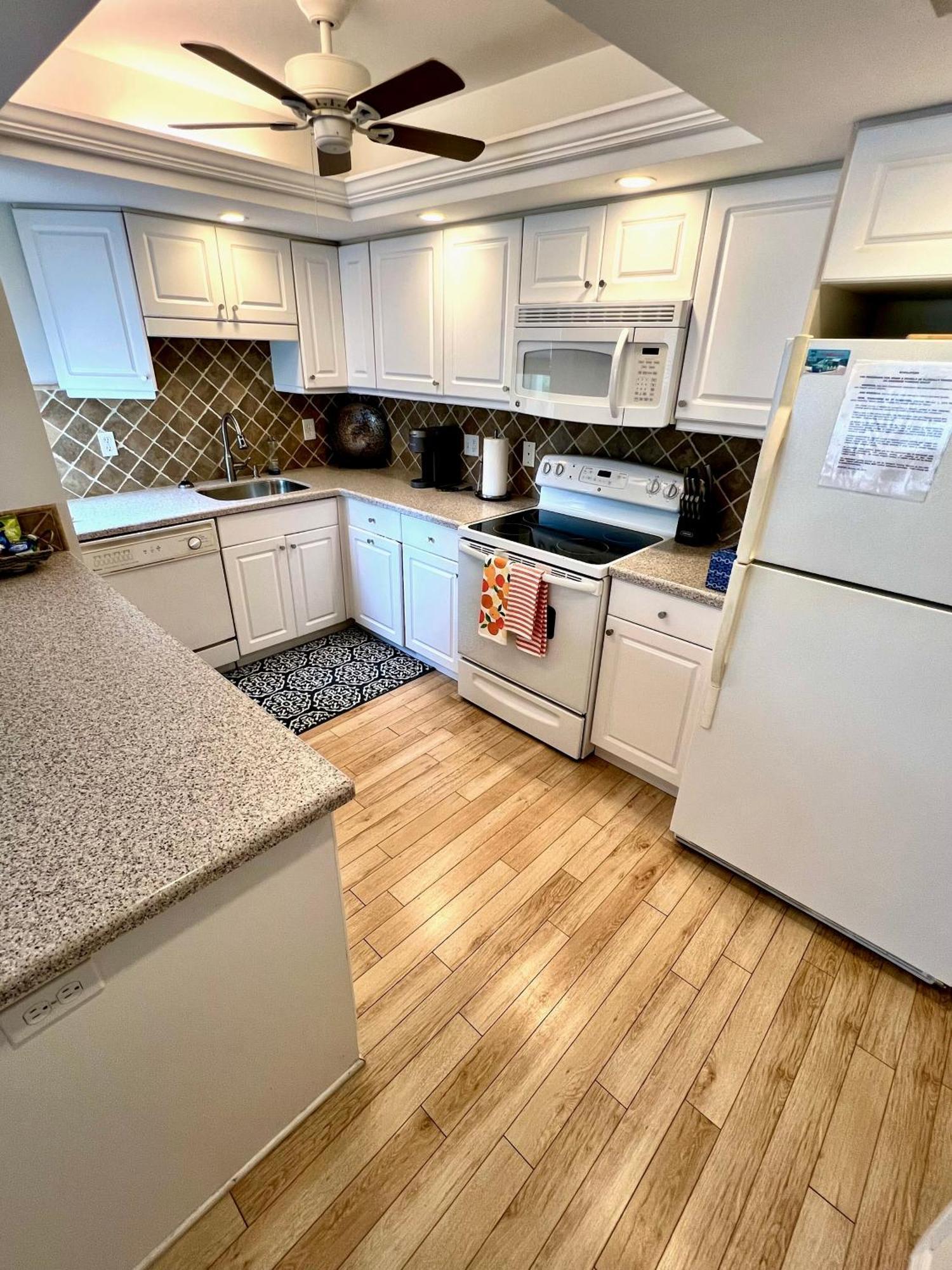Luxury Waterfront Views - Heated Pool - 1400Sf Duplex - Minutes To The Beach Siesta Key Exterior photo